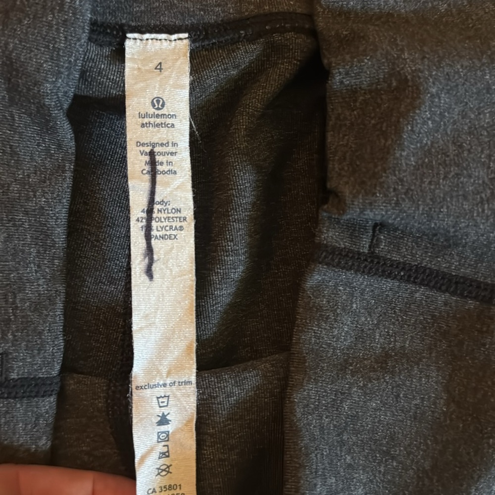 Lululemon Relaxed Fit Crop II size 4 pants Capri cropped women’s gray athletic - Picture 9 of 11